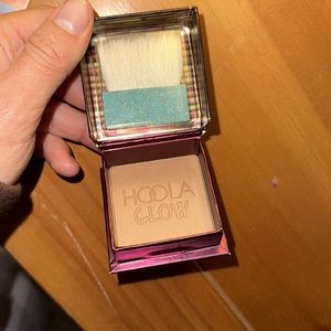 HOOLA GLOW